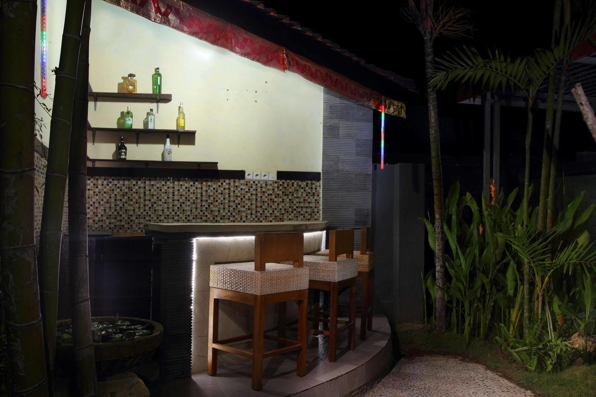 Jimbaran Lestari Hotel & Residence - Spa Exterior foto